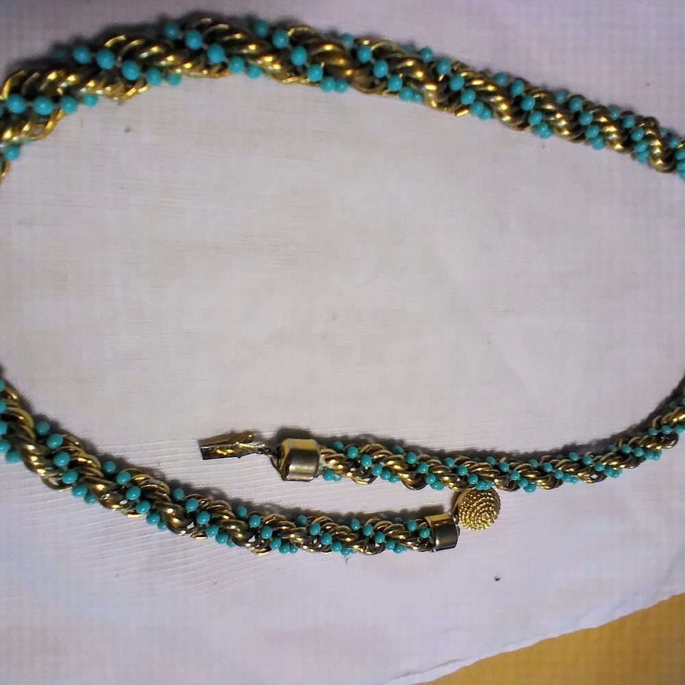 Avon 20" Vintage Beaded Necklace-Color: Turquoise